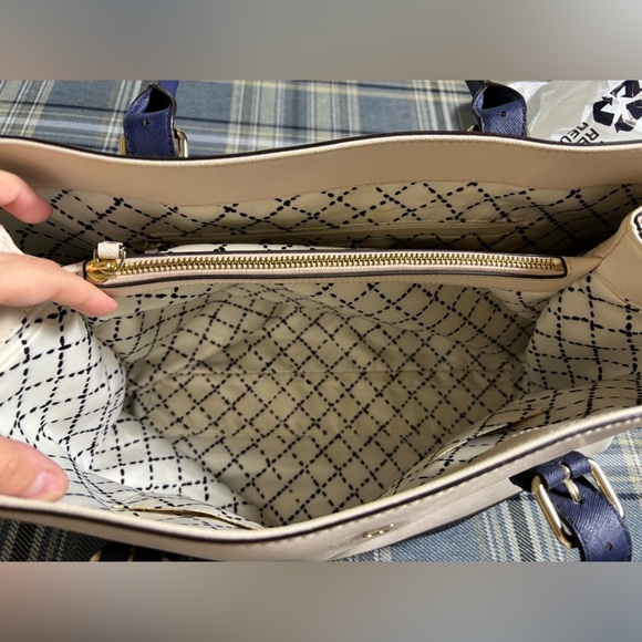 Kate Spade Cove Street Colorblock Ariel Tote Bag - Picture 12 of 16